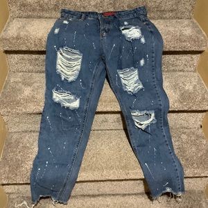 New Signature8 Distressed Jeans.